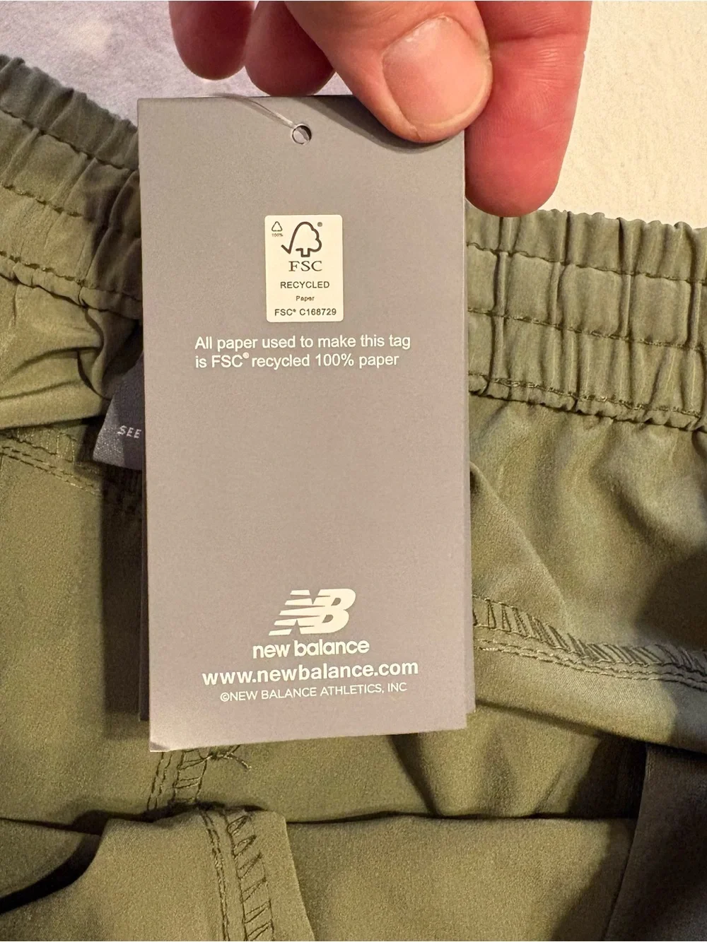 New Balance All Motion Cargo Joggers in a Light Olive Green Colorway size M